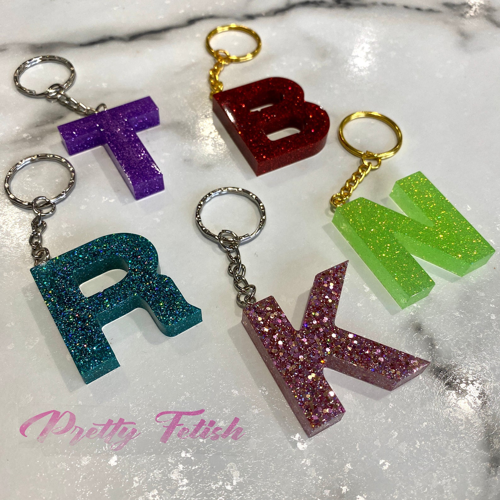 Resin Initial Keychain With Glitter – Pretty Fetish